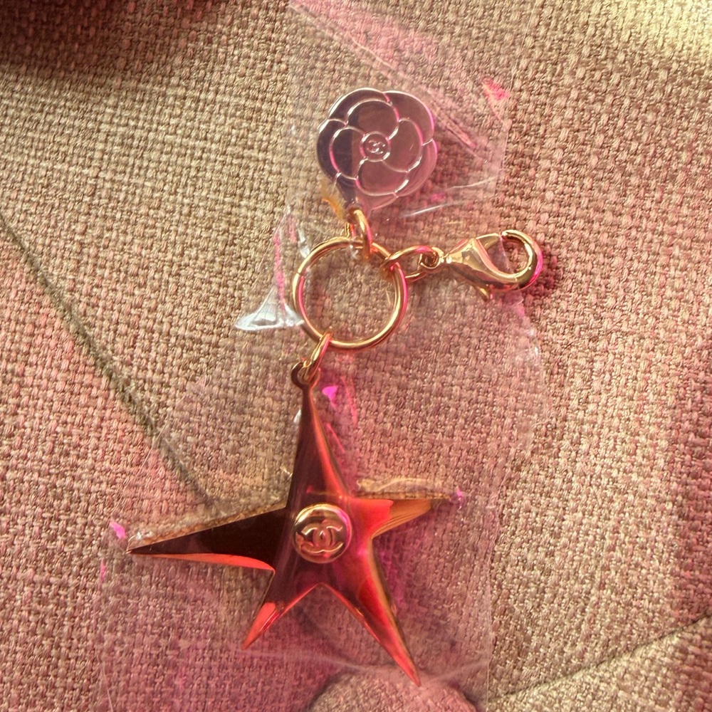 NWOT Authentic CHANEL  Gold Star and Camellia Flower Charm
